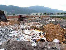 建筑廢料回收現場 (1)